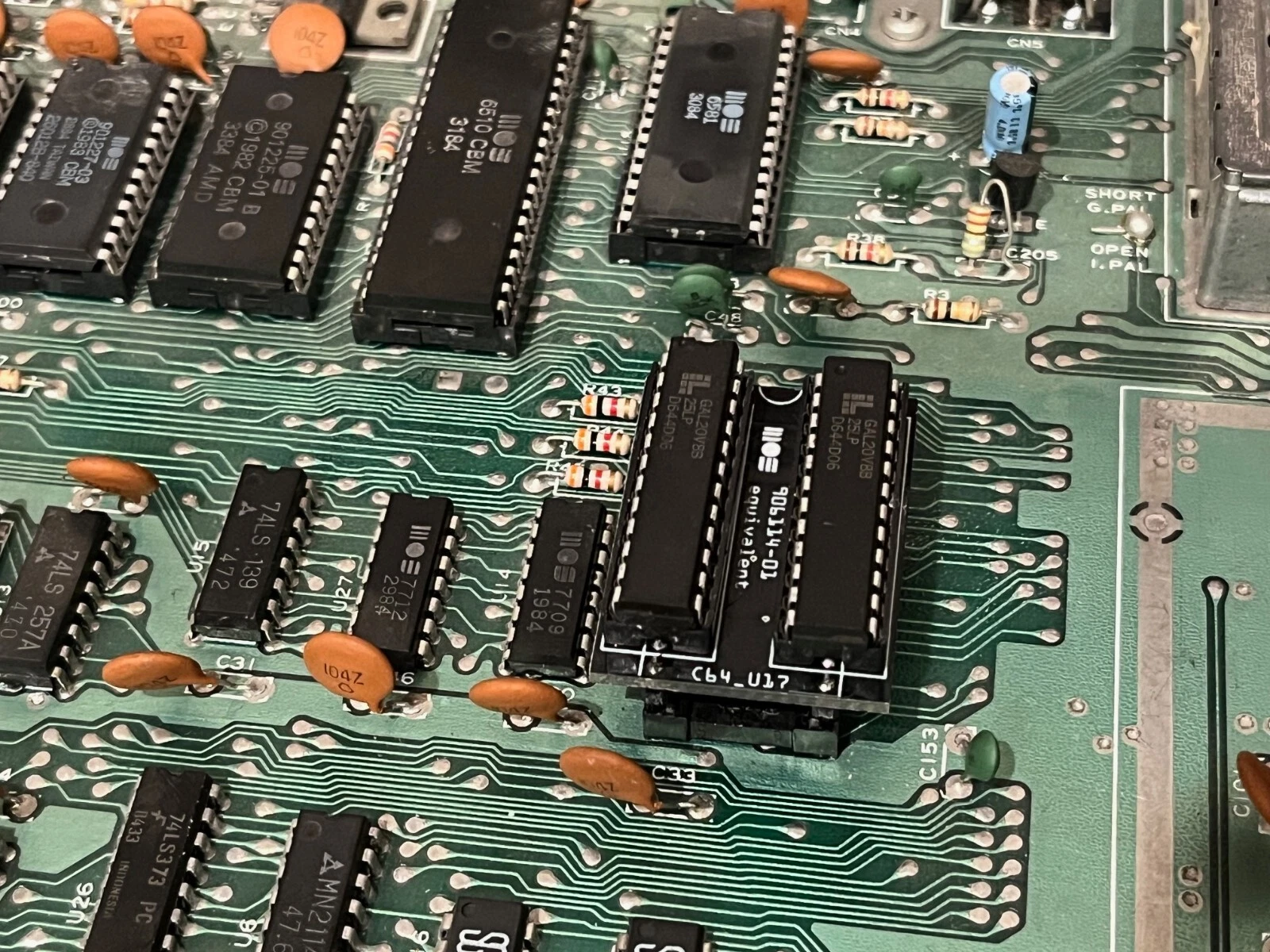Commodore 64 PLA Chip Replacement Board (MOS 906114-01) - Dual Wipe Socket PLA thumbnail 7